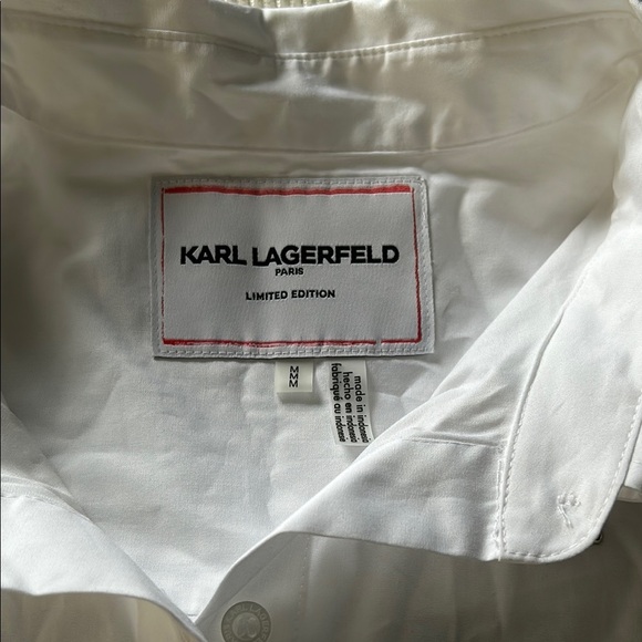 White Casual Button Down Shirt with Relaxed Fit - Picture 4 of 7